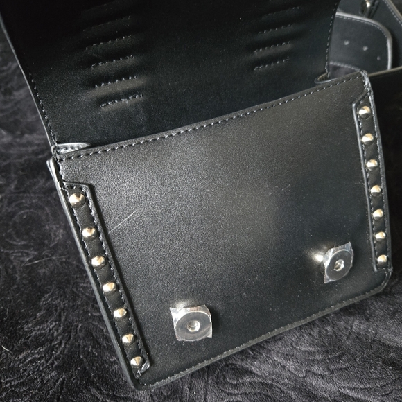 FOR @Aictoborsm Disturbia Fiend Belt Bag - Picture 4 of 5